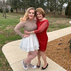 Meet your Posher, Taylor